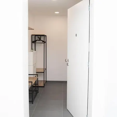 Free Parking- Newly Built Apartment Prague Exterior photo