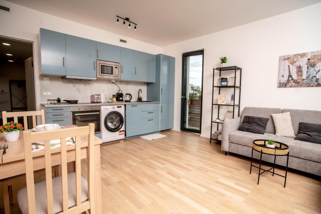 Free Parking- Newly Built Apartamento *