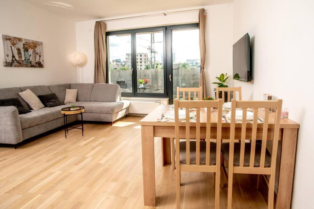 Apartment Free Parking- Newly Built Prague